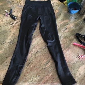 Lululemon zone in tight size 6